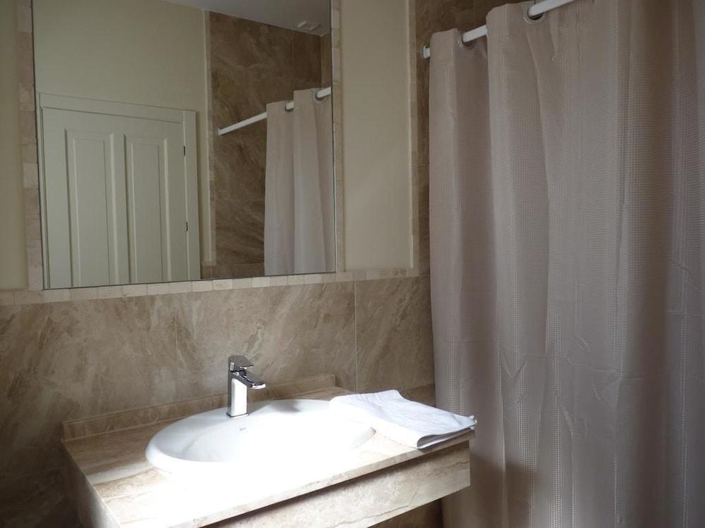 צ'יקלנה דה לה פרונטרה Hostal Boutique Casa La Laja מראה חיצוני תמונה